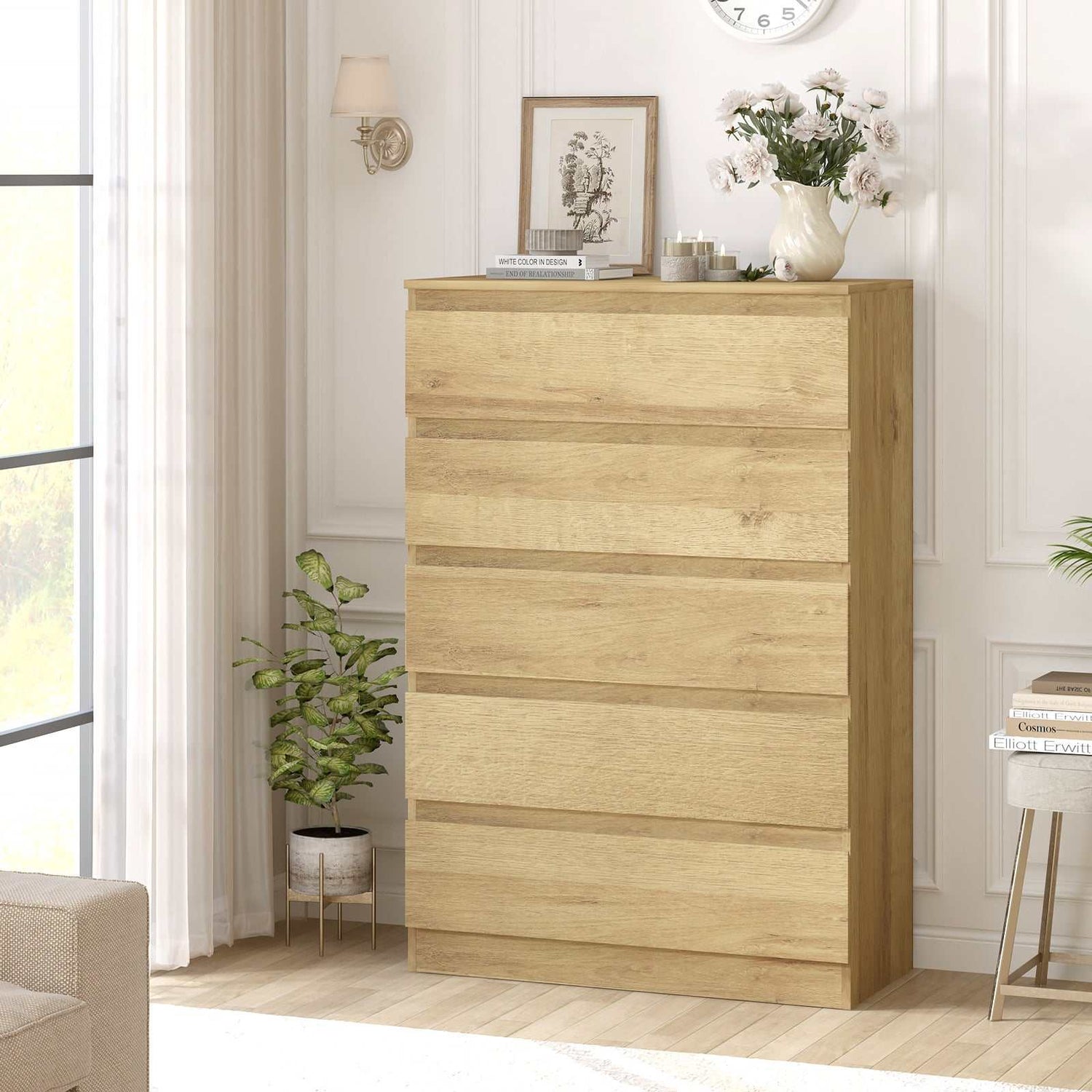 chest of drawers