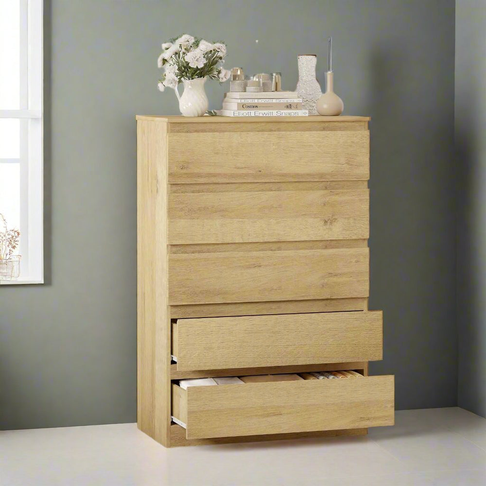 chest of drawers